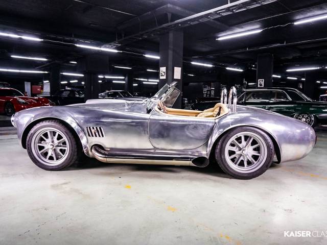 AC Cobra 427