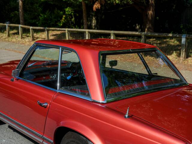 Mercedes-Benz 280 SL