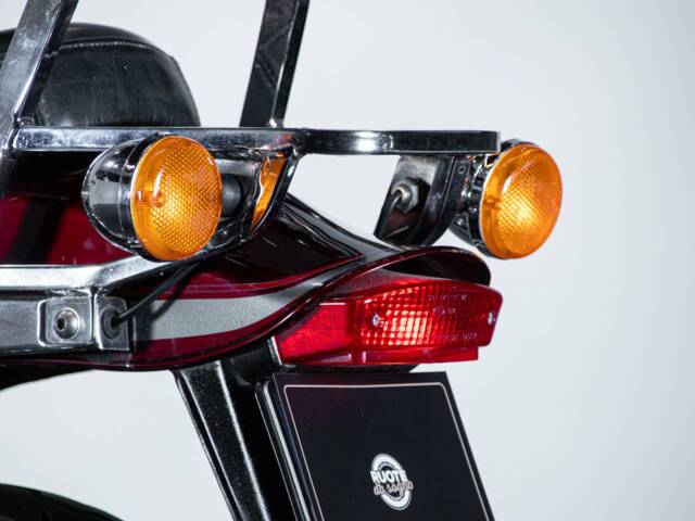 Moto Guzzi Nevada 750