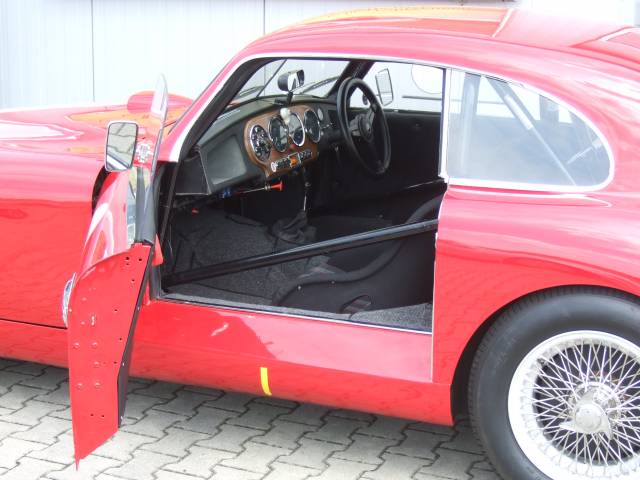 Aston Martin DB 2