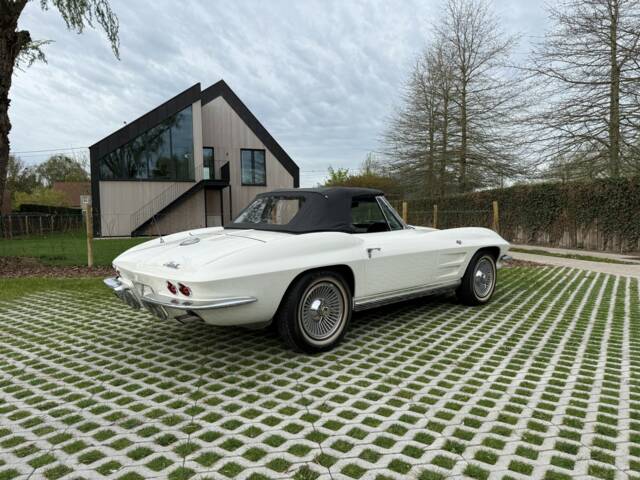 Chevrolet Corvette Sting Ray Convertible
