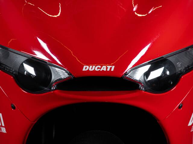 Ducati Desmosedici RR
