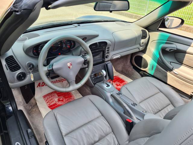 Porsche 911 Carrera