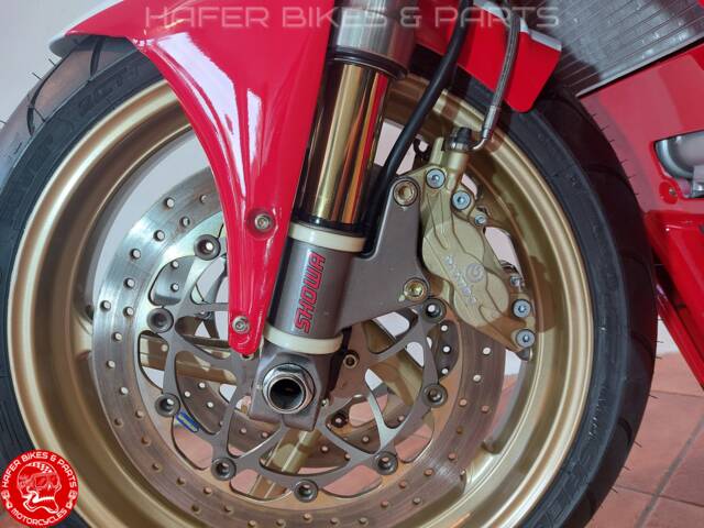 Ducati 748 S