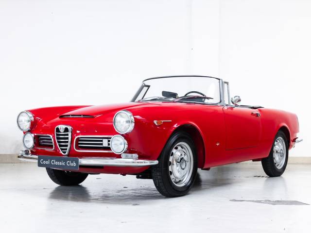 Bild 1/44 von Alfa Romeo 2600 Spider (1965)