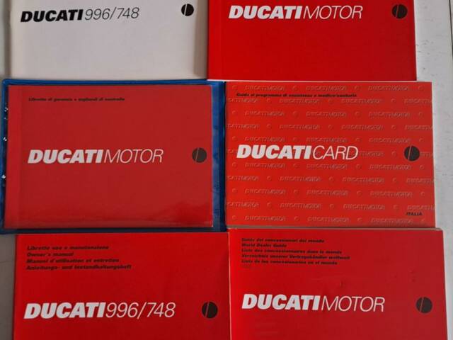 Ducati 748 S