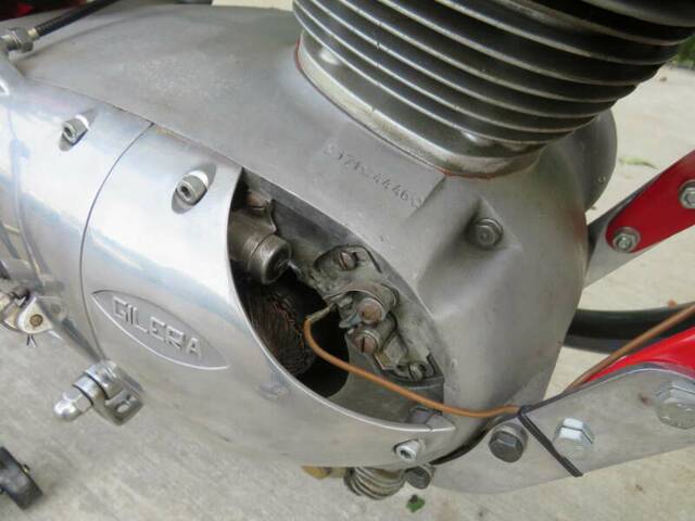 Gilera 175 Extra Rossa