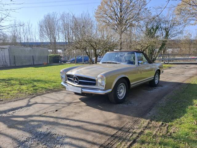 Mercedes-Benz 280 SL