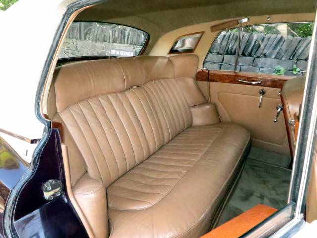 Bentley S 1