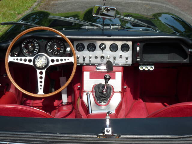 Jaguar E-Type 3.8