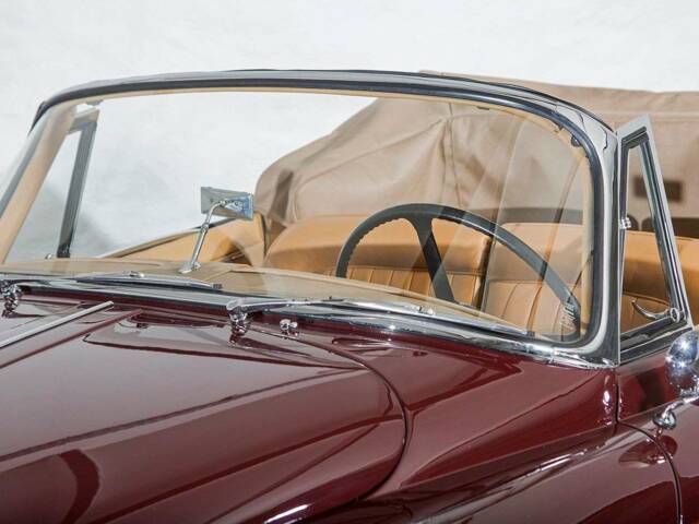 Jaguar XK 150 DHC