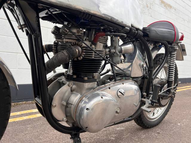 Triton 650