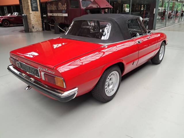 Alfa Romeo 2000 Spider Veloce