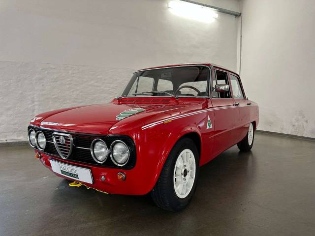 Bild 1/19 von Alfa Romeo Giulia Nuova Super 1600 (1978)