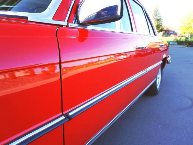 Mercedes-Benz 280 SE