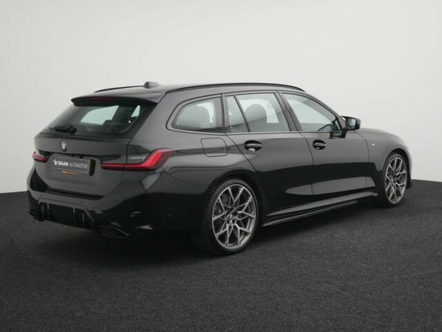 BMW 330i xDrive Touring