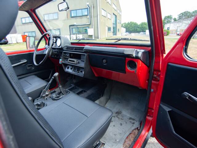 Mercedes-Benz 240 GD (SWB)