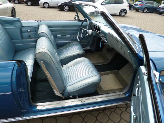 Chevrolet Corvair Monza Convertible