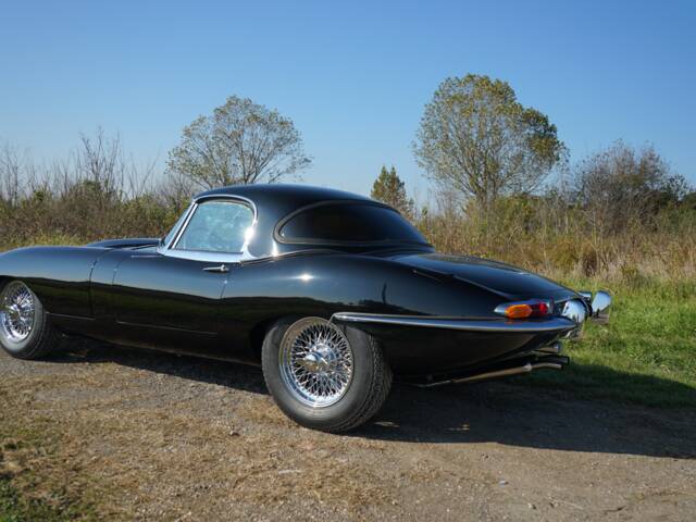 Jaguar E-Type 3.8