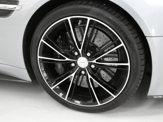 Aston Martin Vanquish
