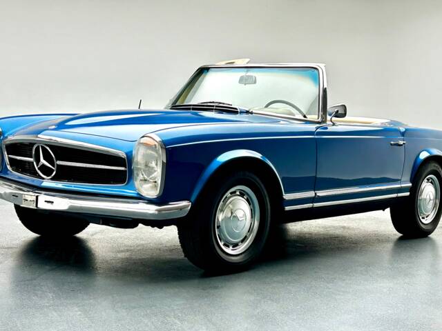Mercedes-Benz 230 SL