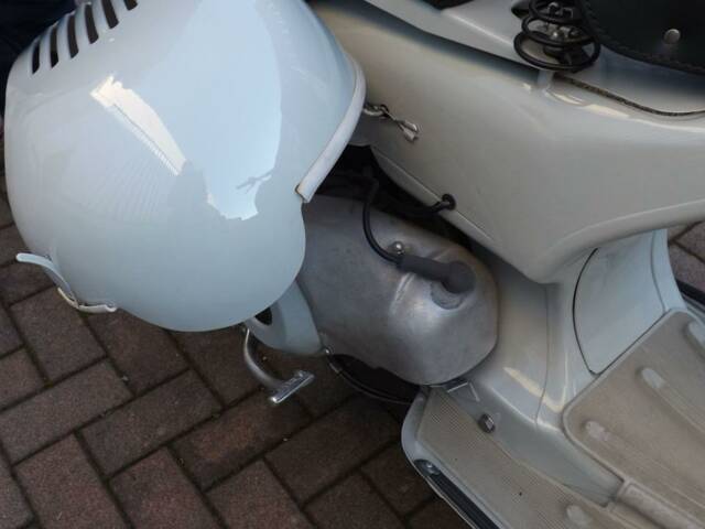 Piaggio Vespa 125