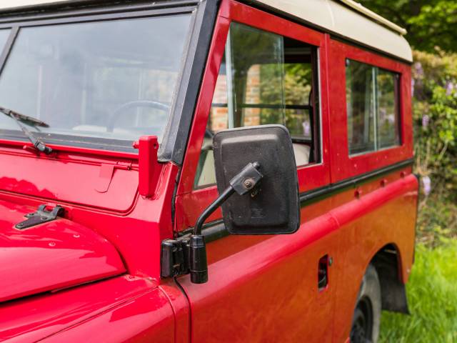 Land Rover 88