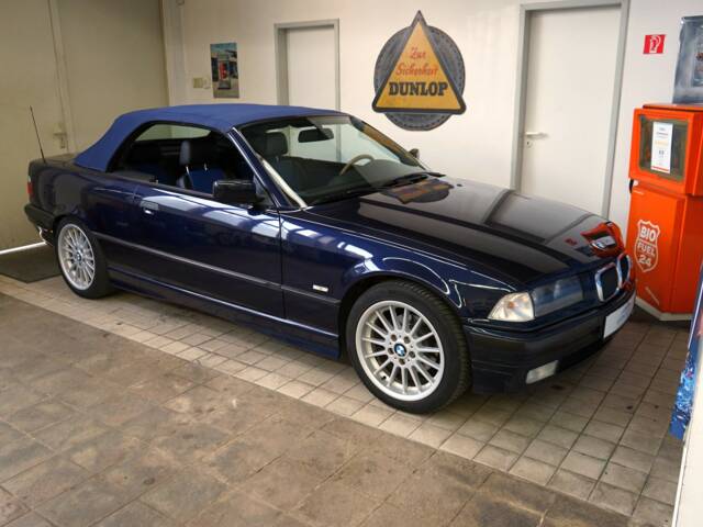 BMW 318i