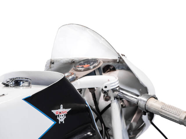 Rumi Junior Gentleman 125