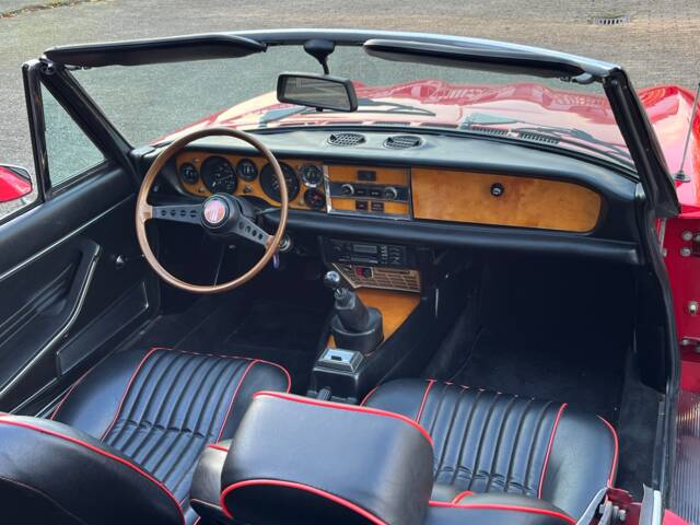 FIAT 124 Spider CS1