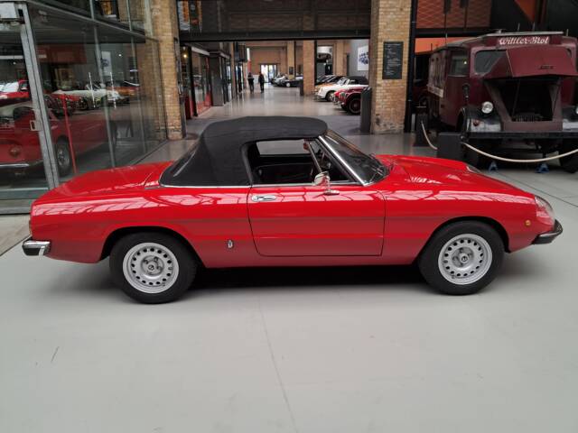 Alfa Romeo 2000 Spider Veloce
