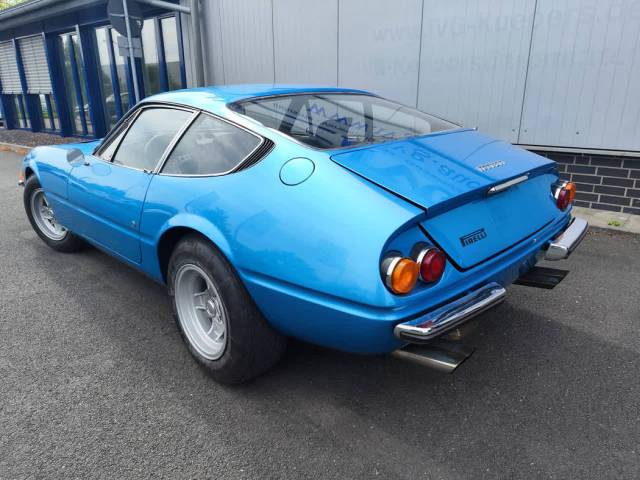 Ferrari 365 GT4