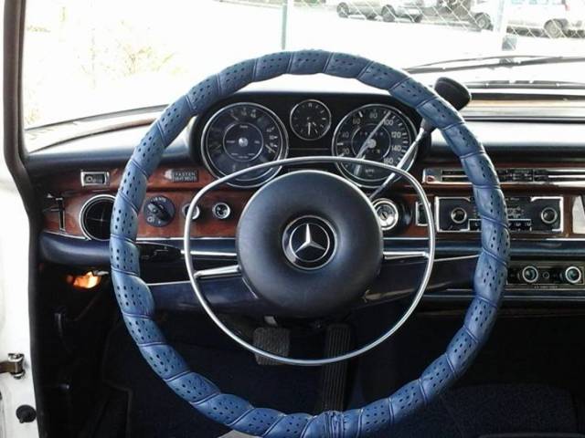 Mercedes-Benz 280 SE 4,5