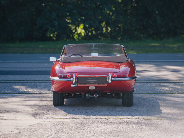 Jaguar E-Type 3.8