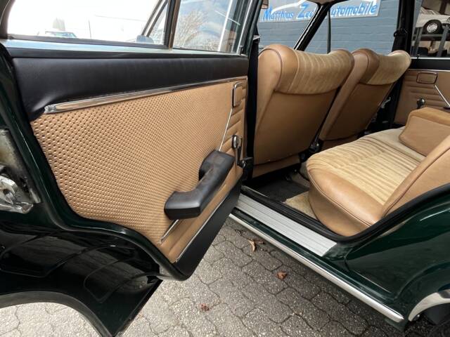 Audi 100 LS