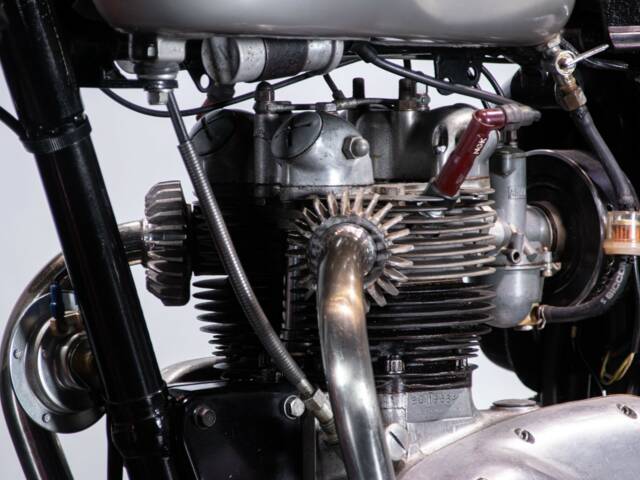 Triumph T 100 Daytona