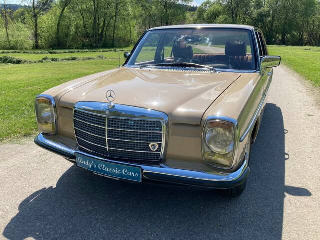Mercedes-Benz 230/4