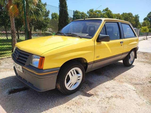 Immagine 1/9 di Opel Corsa 1.3 GT (1986)