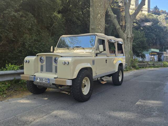 Land Rover 110