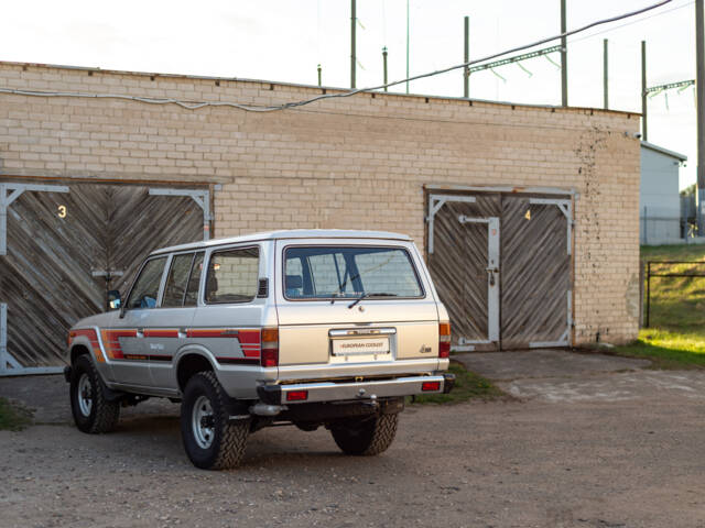 Toyota Land Cruiser HJ61 GX
