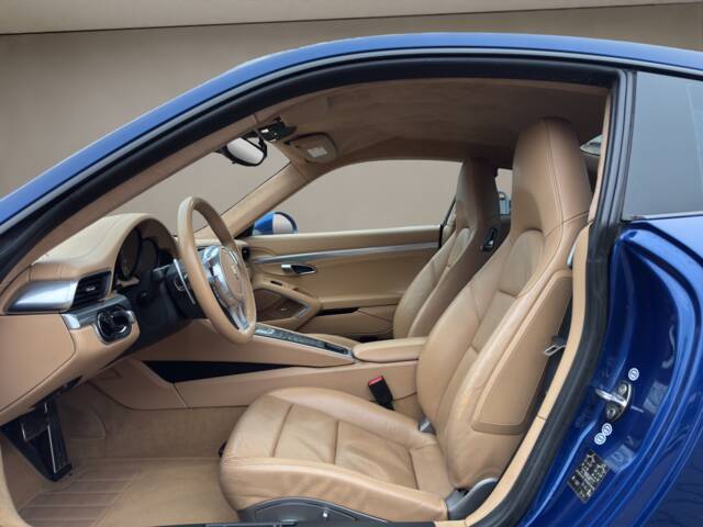 Porsche 911 Carrera