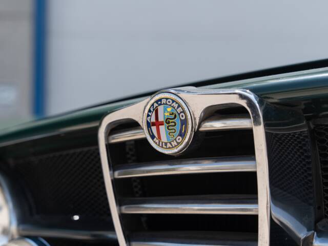 Alfa Romeo Giulia GT 1300 Junior