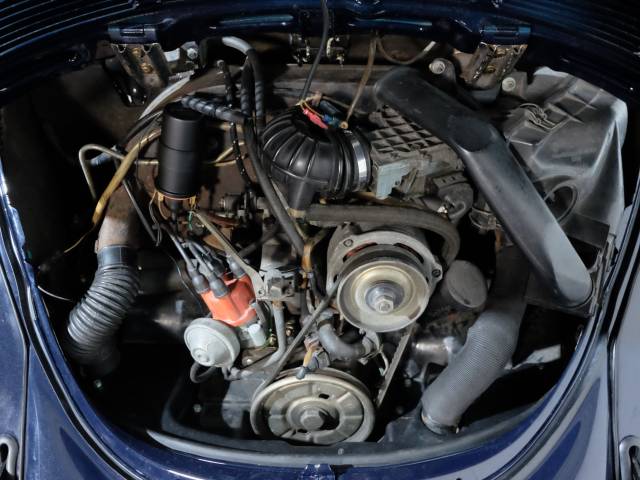 Volkswagen Beetle 1303 LS - Volkswagen Käfer 1303 LS Fuel Injection Cabrio
