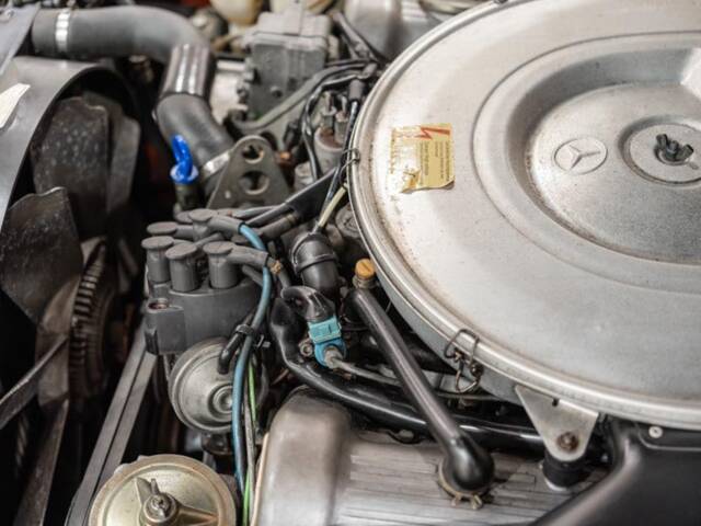 Mercedes-Benz 500 SLC