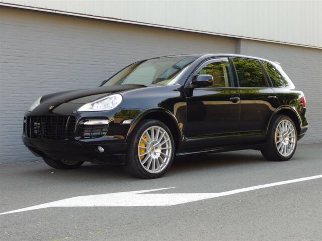 Image 1/98 of Porsche Cayenne GTS (2008)