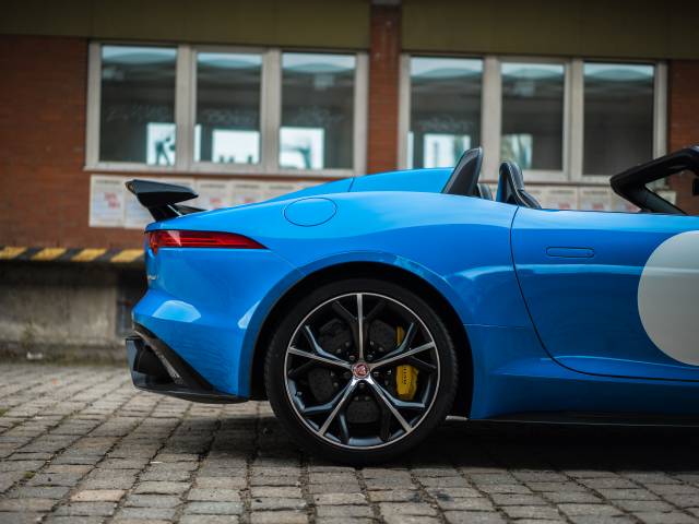 Jaguar F-Type Project 7