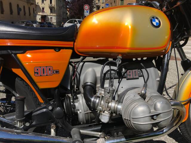 Image 1/6 de BMW DUMMY (1974)