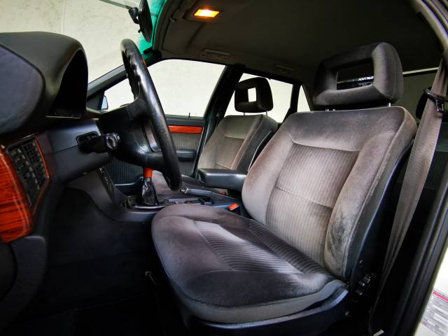 Audi 100 - 2.3 quattro