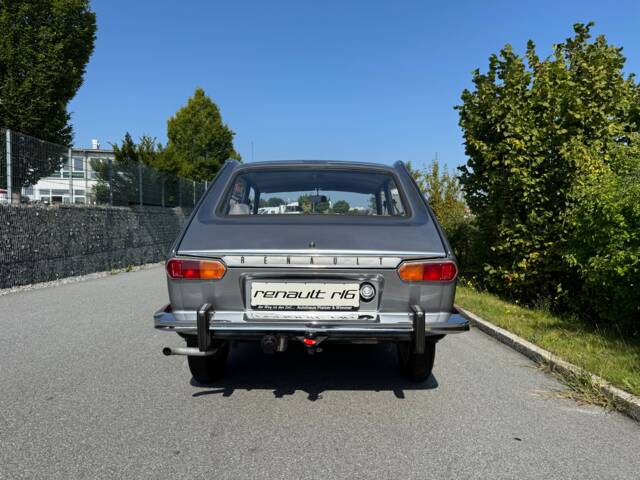 Renault R 16