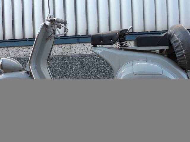 Piaggio Vespa 125